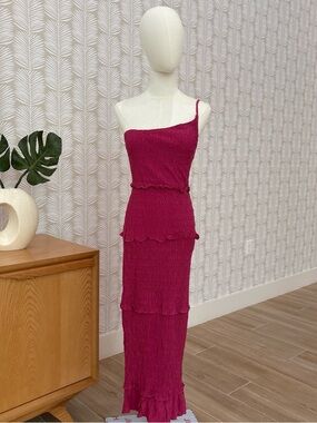 Asymmetric One-Shoulder Tiered Maxi Dress in Magenta